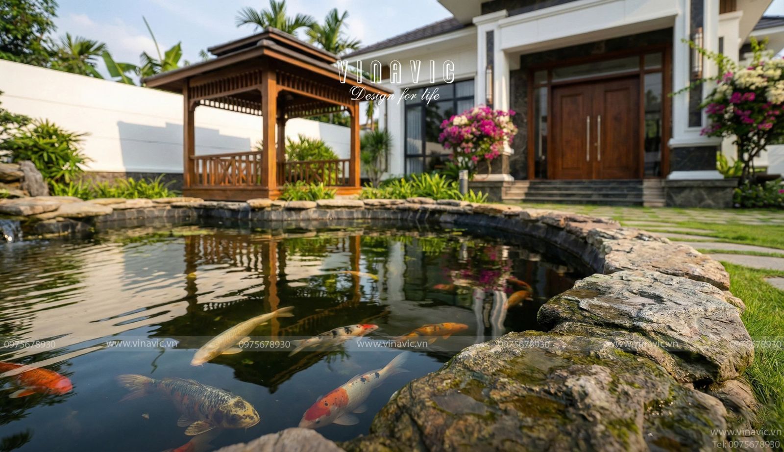 Hồ cá trước nhà mang đến tài lộc may mắn