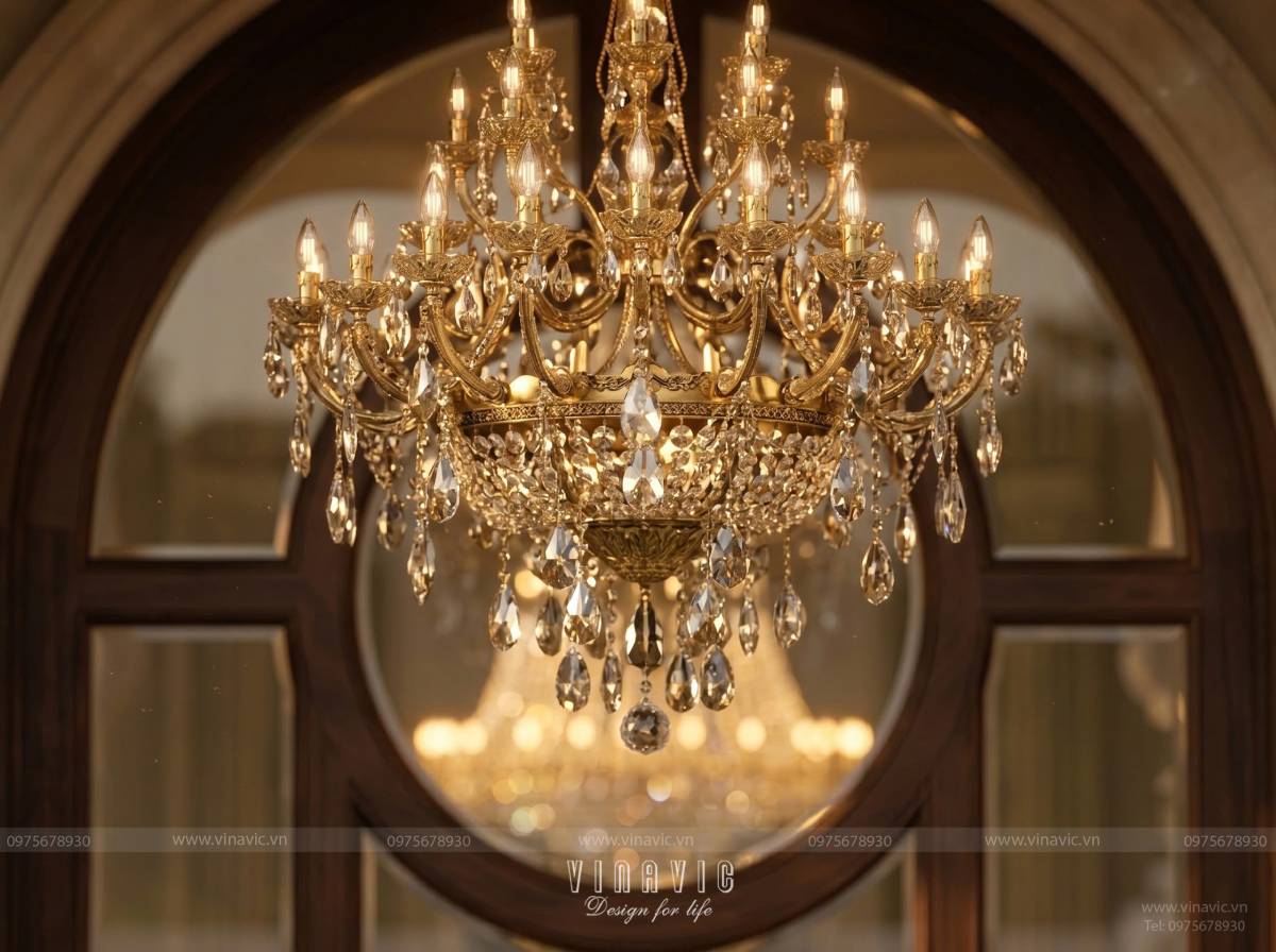 Chi tiết trang trí tôn lên vẻ đẹp sang trọng của biệt thự tấn cổ điển