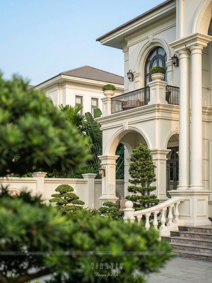 Cận cảnh tầng 1 của biệt thự tân cổ điển 2 tầng đẹp