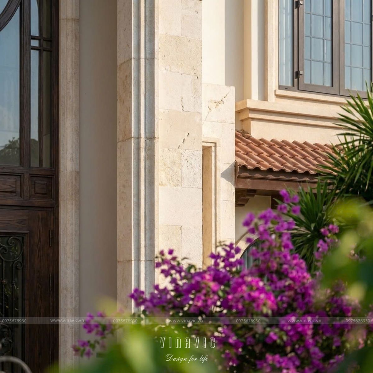  Vẻ đẹp của những mái ngói đất nung, hệ cửa vòm mềm mại, vật liệu tự nhiên 
