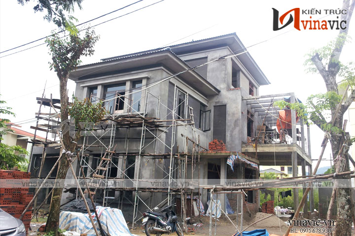 thi-cong-biet-thu-hien-dai-3-tang-TCBT1685 (4)