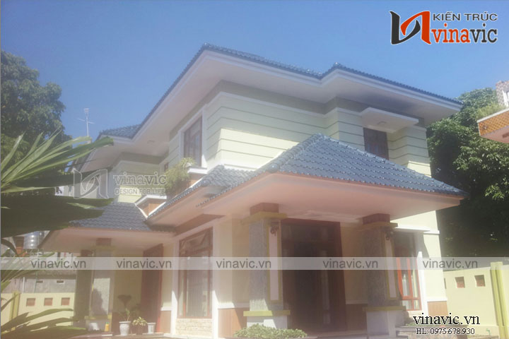 Hoàn thiện công trình biệt thự 2 tầng mái thái ấn tượng TCBT1682