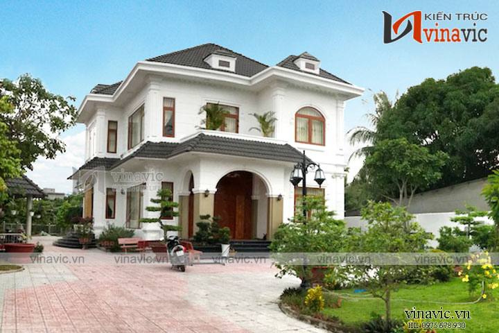 hoan-thien-mau-biet-thu-2-tang-tan-co-dien-dep-TCBT1826 (4)