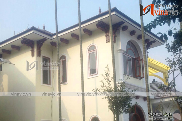 thi-cong-mau-biet-thu-2-tang-tan-co-dien-TCBT1680 (3)