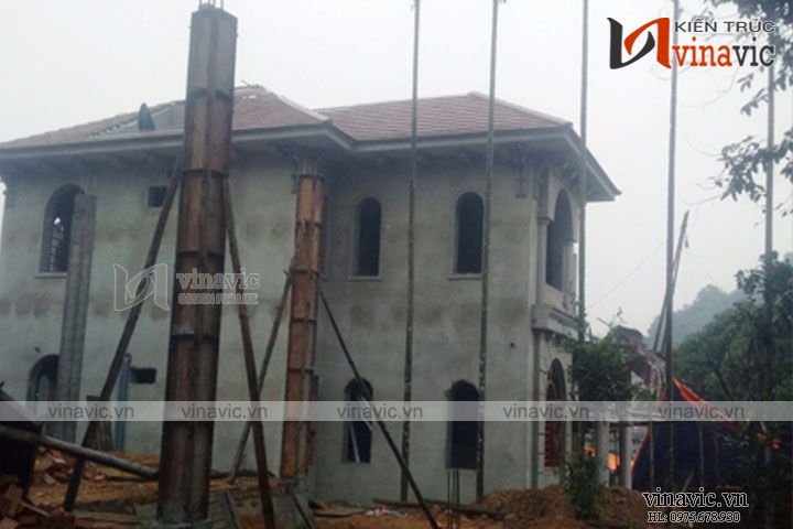 thi-cong-mau-biet-thu-2-tang-tan-co-dien-TCBT1680 (4)